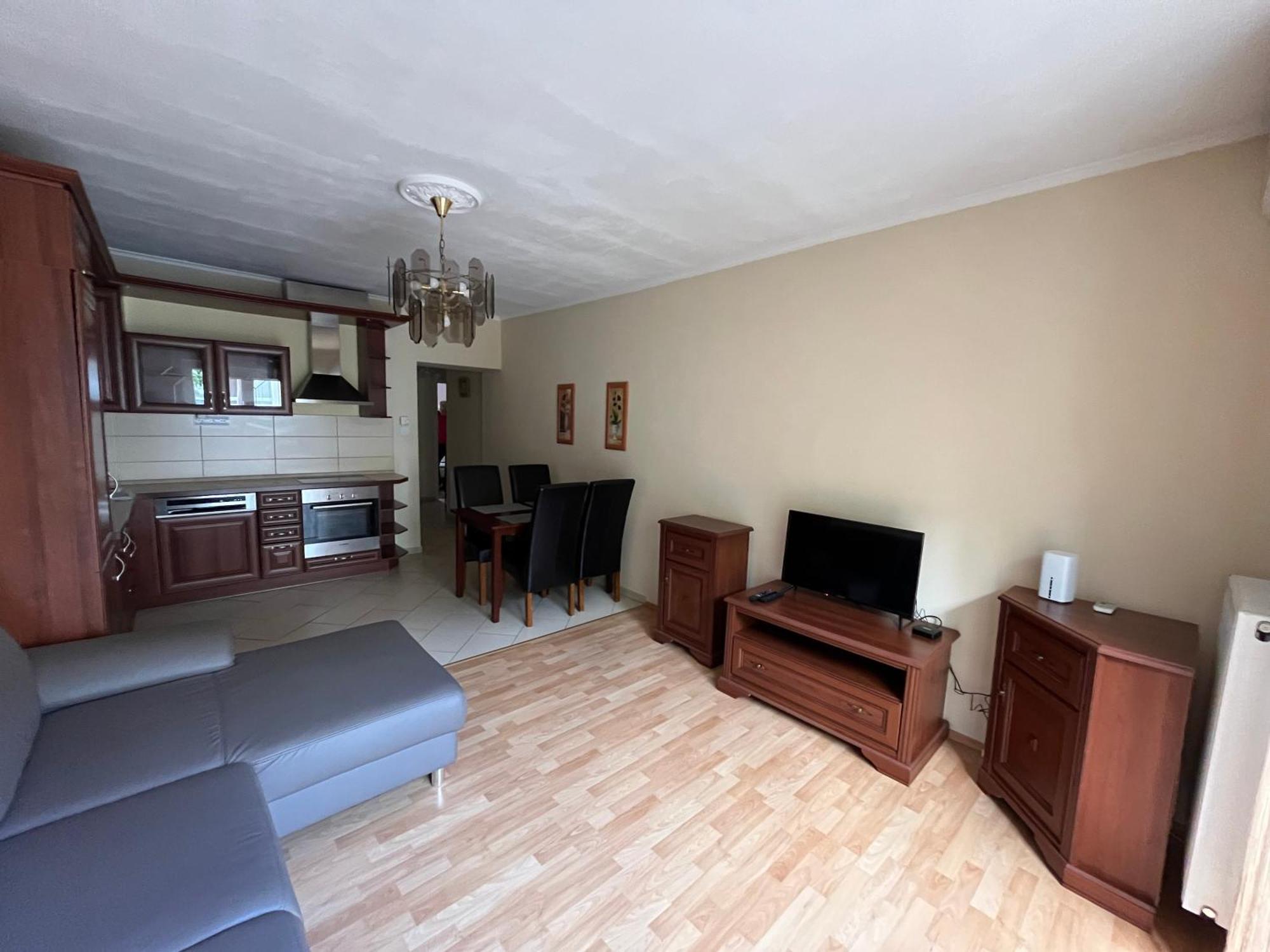 Moonlight Appartement Győr Buitenkant foto
